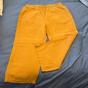 Elegant Amber Women's Capris